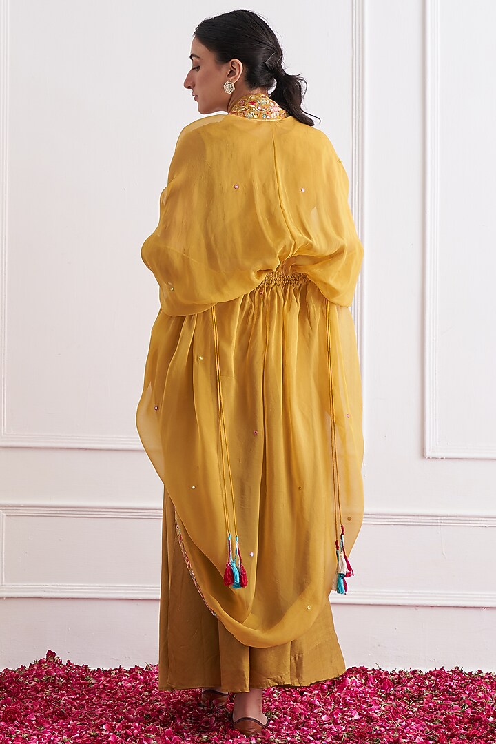 Mustard Yellow Organza Cape Set by Shipraa Grover at Pernia's Pop Up Shop