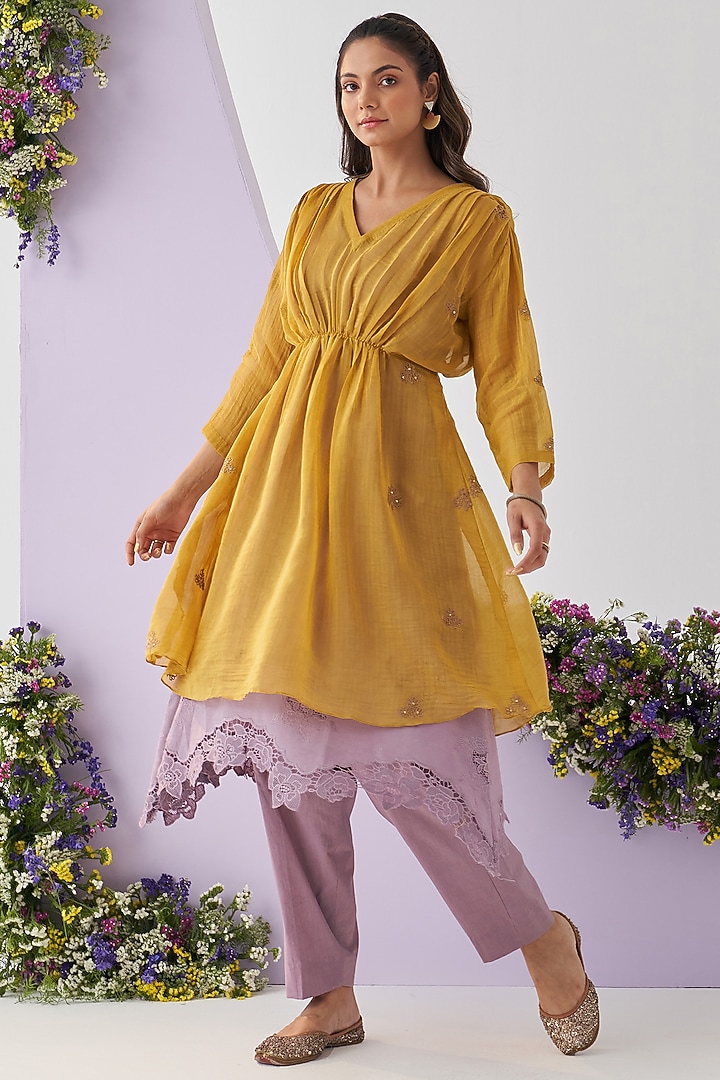 Yellow Mul Chanderi Embroidered Kurta Set by Shipraa Grover at Pernia's Pop Up Shop