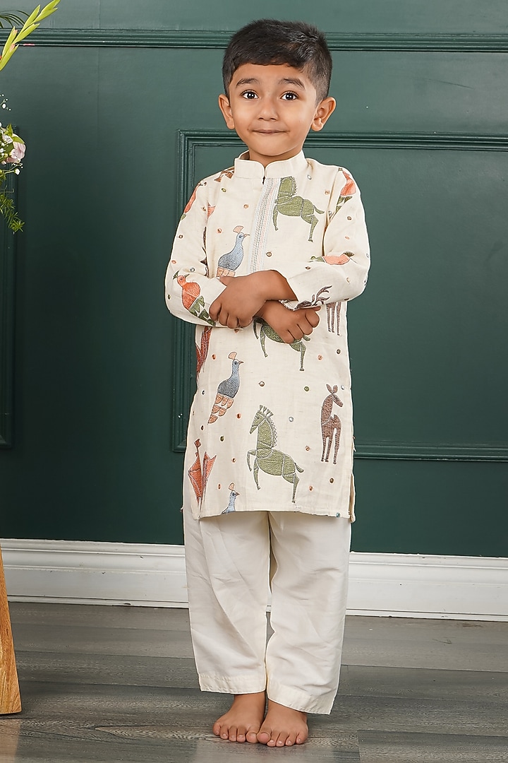 Cream Mal Embroidered Kurta Set For Boys by SHRUTI JALAN at Pernia's Pop Up Shop