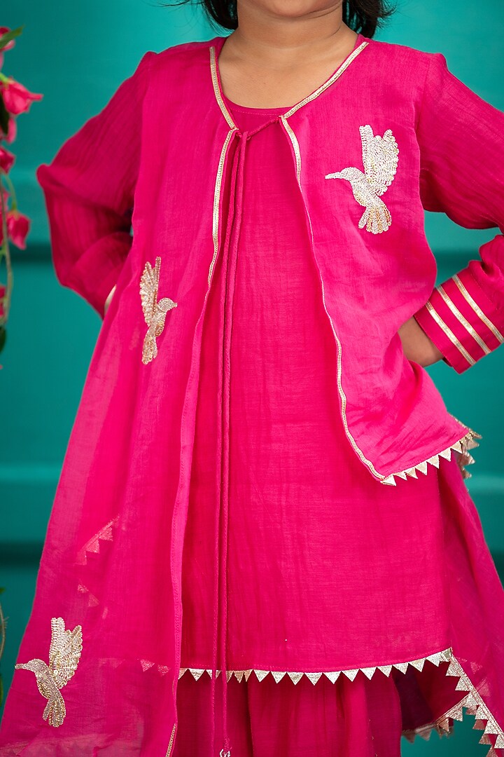Rani Pink Chanderi Kurta Set For Girls by SHRUTI JALAN at Pernia's Pop Up Shop