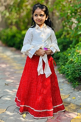 Red Kota Leheriya Skirt Set For Girls by SHRUTI JALAN