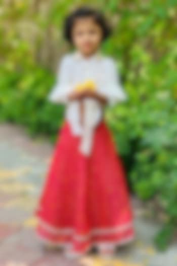 Coral Kota Leheriya Skirt Set For Girls by SHRUTI JALAN at Pernia's Pop Up Shop