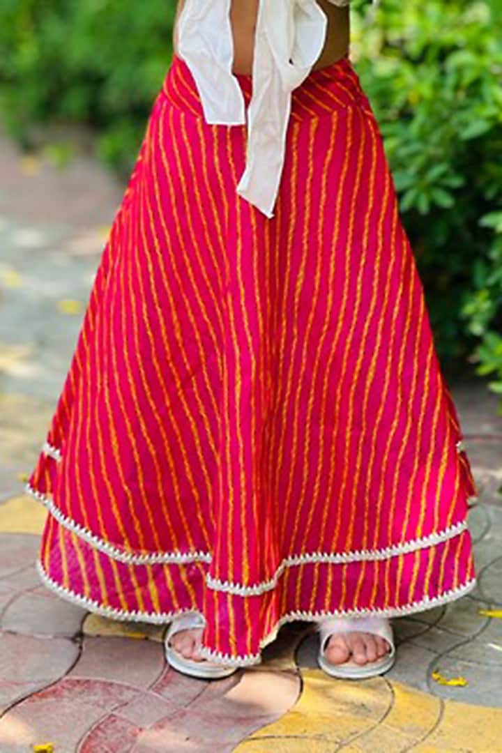 Coral Kota Leheriya Skirt Set For Girls by SHRUTI JALAN at Pernia's Pop Up Shop