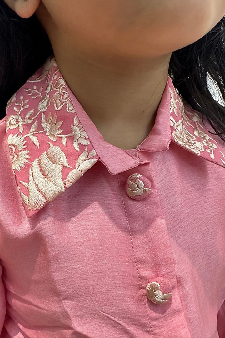 Pink Georgette Embroidered Lehenga Set For Girls by SHRUTI JALAN at Pernia's Pop Up Shop