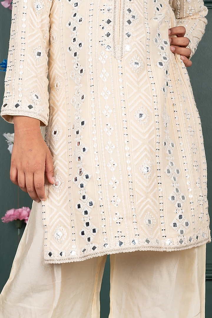 Nude Georgette & Shantoon Embroidered Kurta Set For Girls by SHRUTI JALAN at Pernia's Pop Up Shop