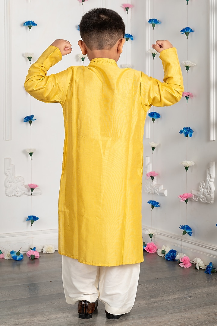 Yellow Cotton Silk Embroidered Kurta Set For Boys by SHRUTI JALAN at Pernia's Pop Up Shop