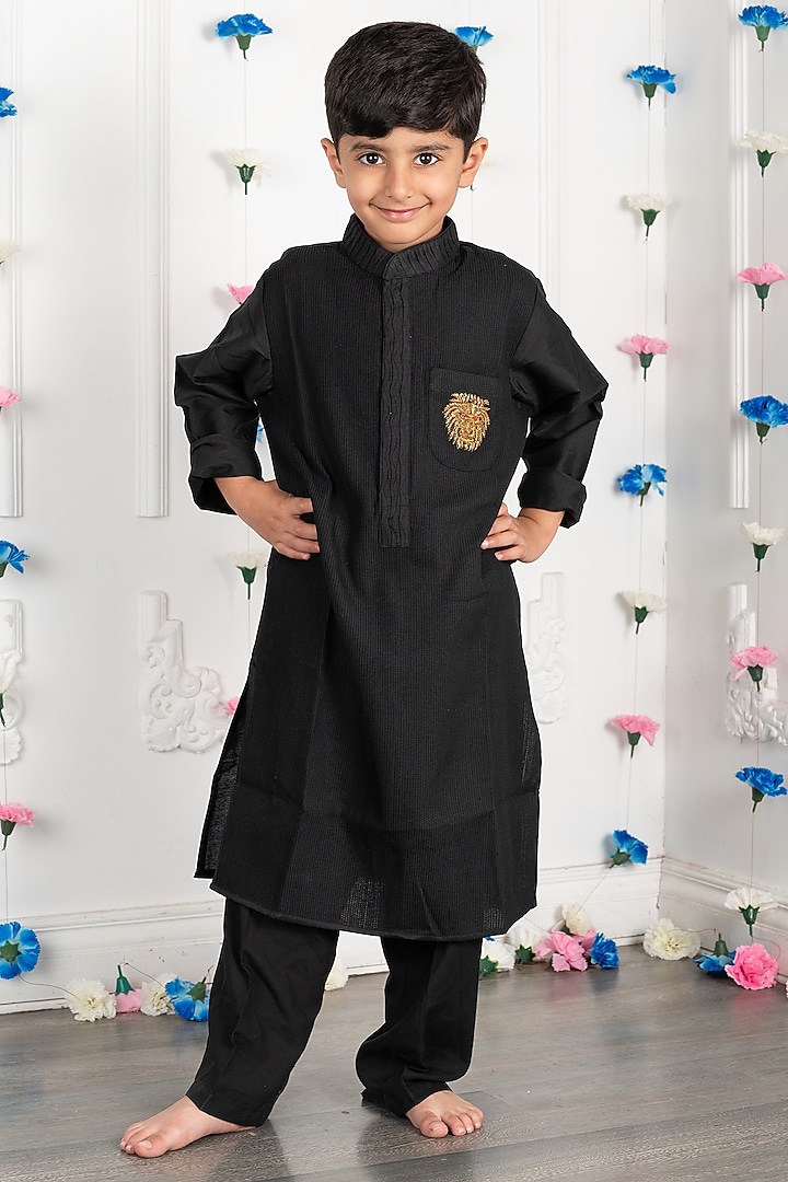 Black Cotton Silk Embroidered Kurta Set For Boys by SHRUTI JALAN at Pernia's Pop Up Shop