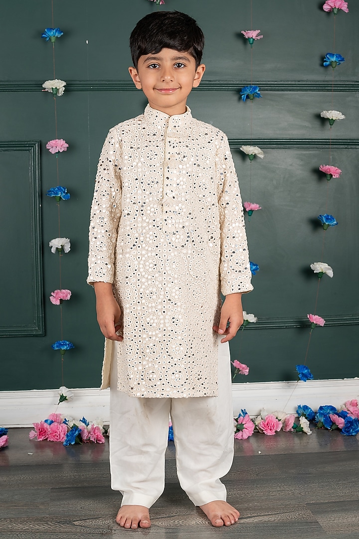 Peach Georgette Embroidered Kurta Set For Boys by SHRUTI JALAN at Pernia's Pop Up Shop