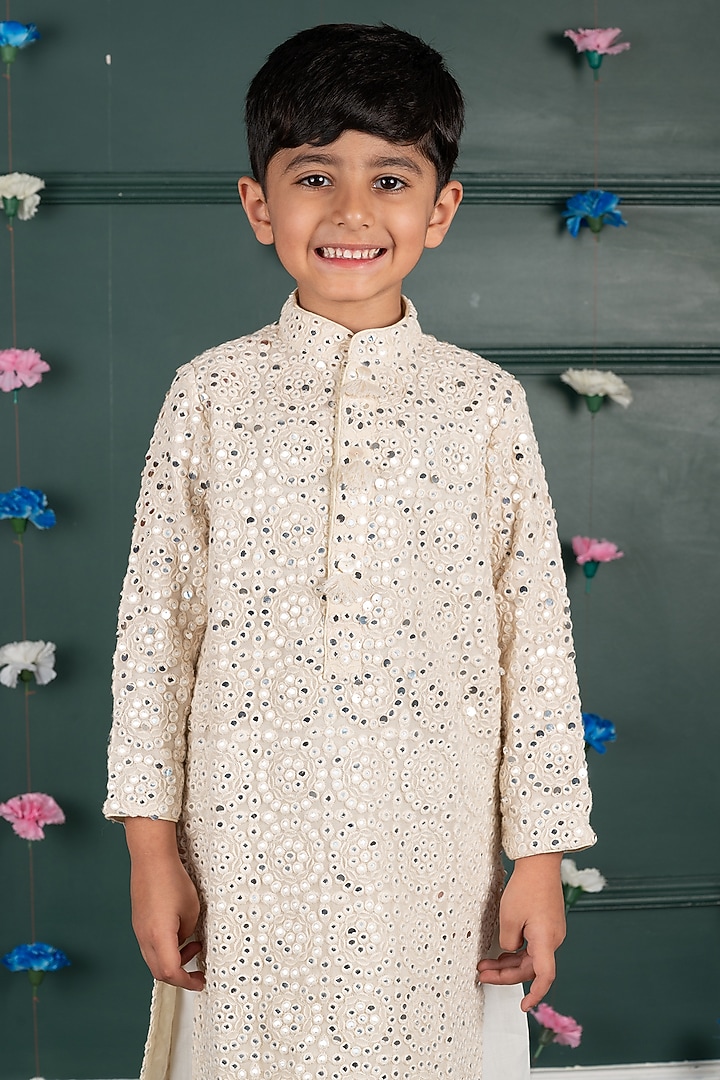 Peach Georgette Embroidered Kurta Set For Boys by SHRUTI JALAN at Pernia's Pop Up Shop