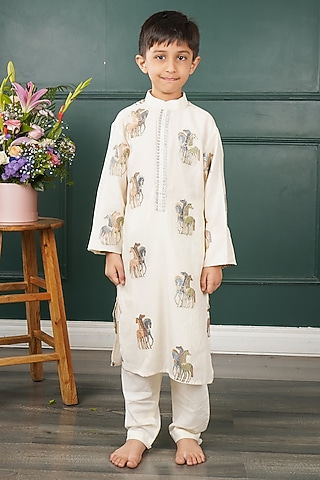 Cream Mal & Chanderi Embroidered Kurta Set For Boys by SHRUTI JALAN