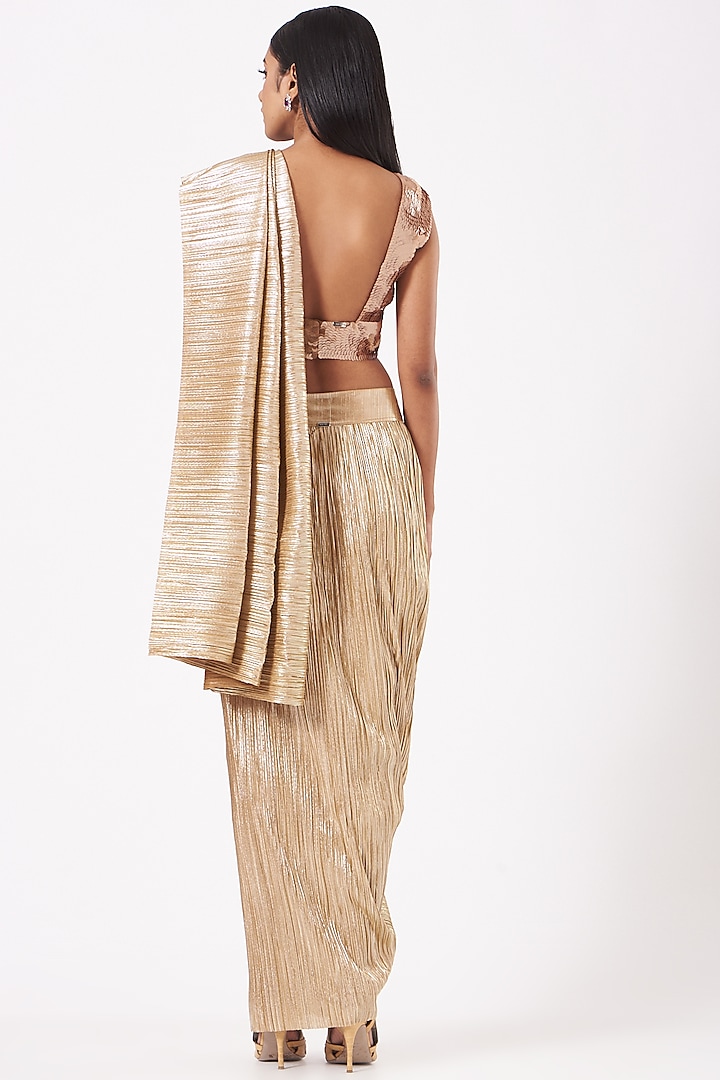 Sand Brown Pleated Metallic Wedding Saree With Chocolate Brown APS Blouse by 431-88 By Shweta Kapur at Pernia's Pop Up Shop