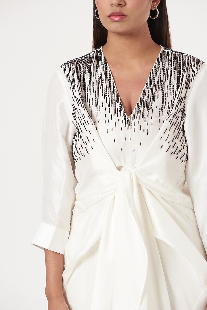 White Dupion Silk Embroidered Kurta Set by 431-88 By Shweta Kapur at Pernia's Pop Up Shop