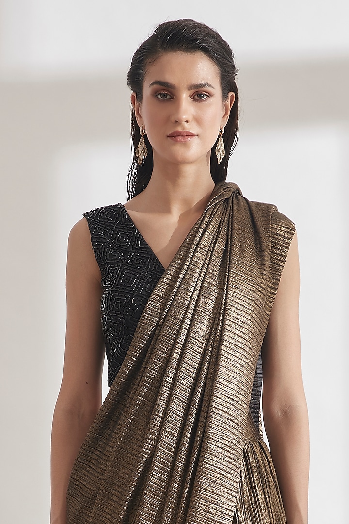 Black Cotton Top by 431-88 By Shweta Kapur at Pernia's Pop Up Shop