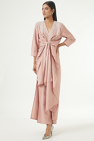 Blush Pink Hand Embroidered Kurta Set by 431-88 By Shweta Kapur