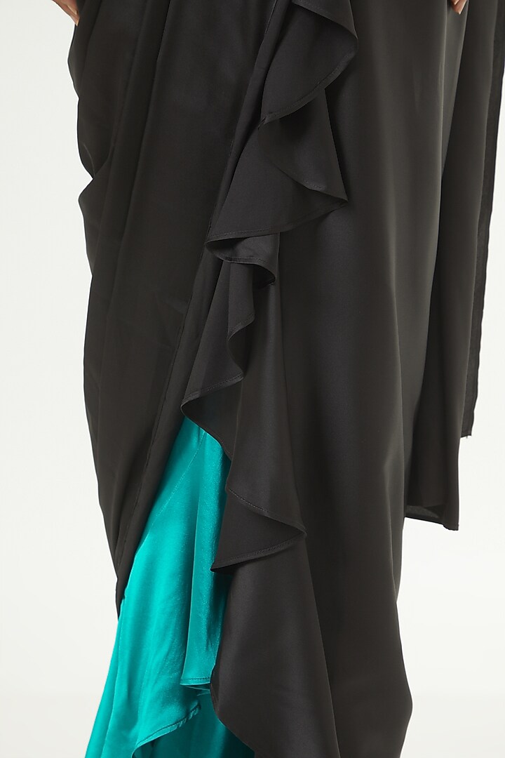Black Silk Pleated Wedding Saree Set by 431-88 By Shweta Kapur at Pernia's Pop Up Shop