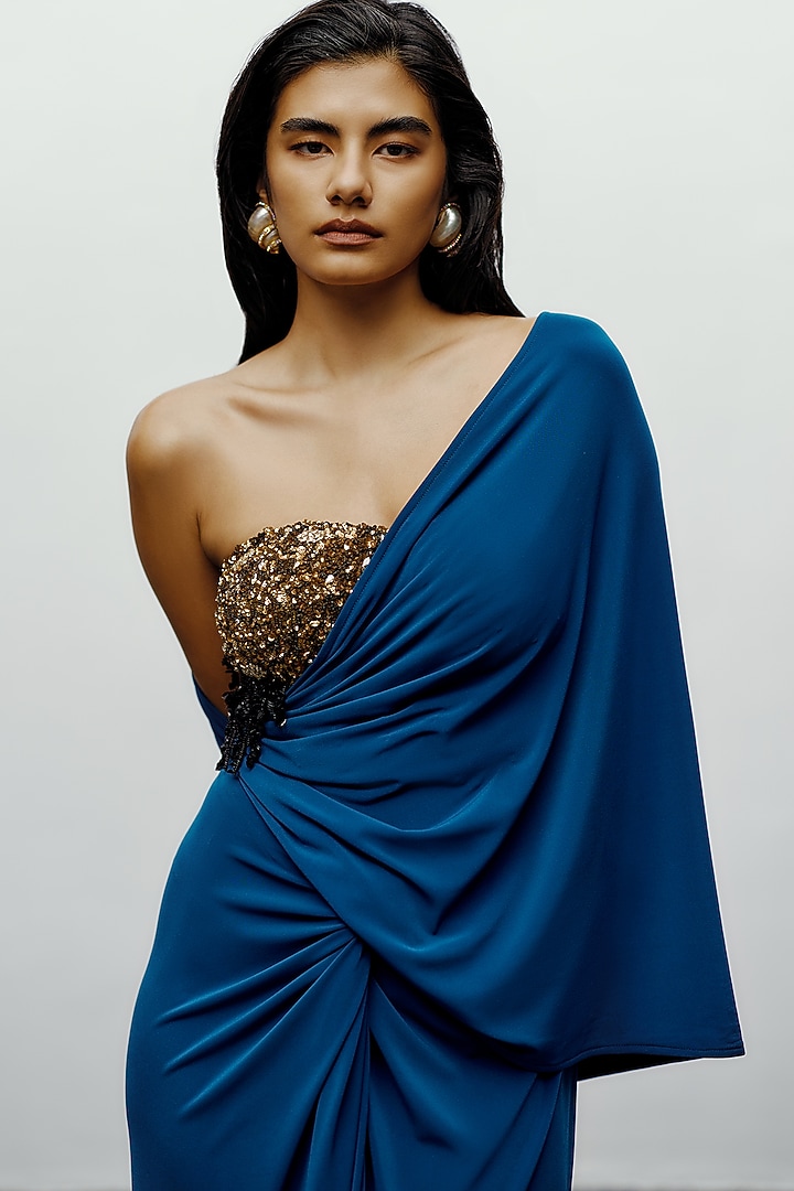 Teal Fluid Stretch Jersey Asymmetrical Knot Pre-Stitched Wedding Saree by 431-88 By Shweta Kapur at Pernia's Pop Up Shop