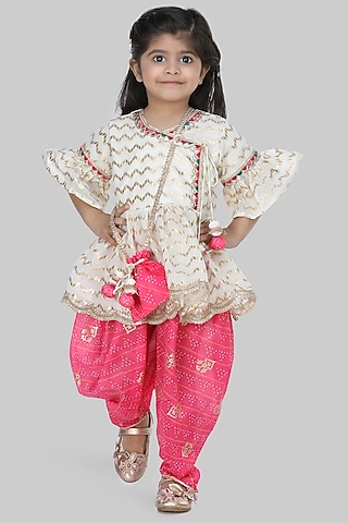 Off-White Chanderi Kurta Set For Girls by Shining Kanika