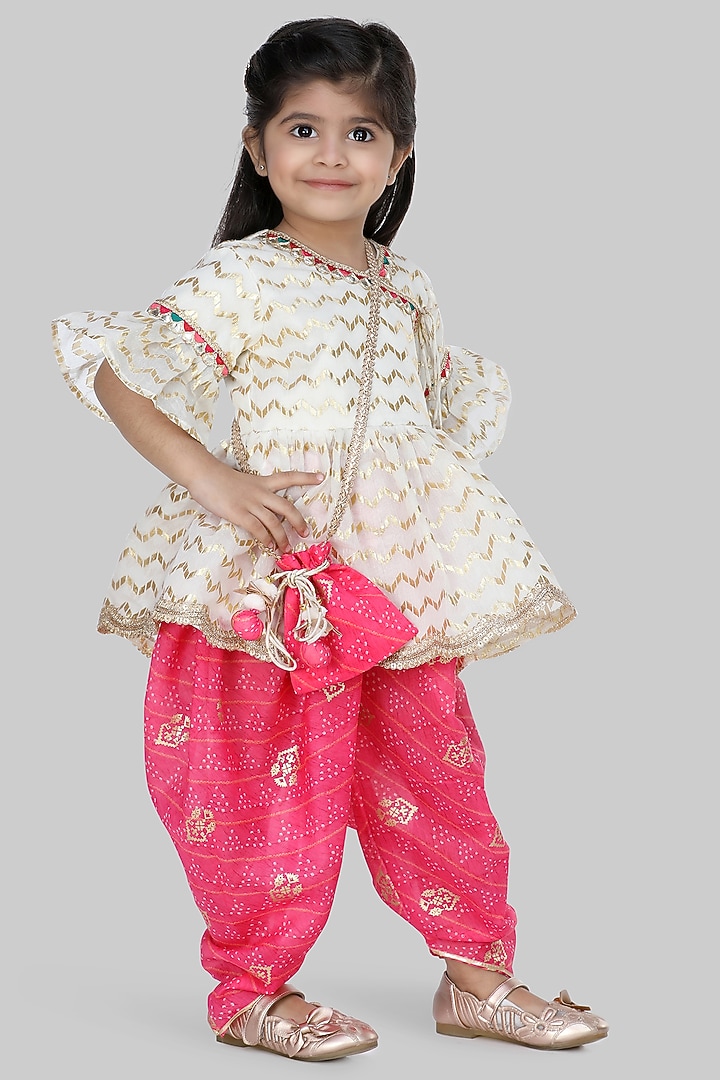 Off-White Chanderi Kurta Set For Girls by Shining Kanika at Pernia's Pop Up Shop