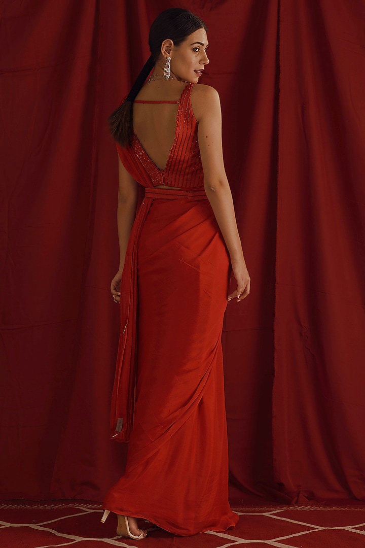 Red Crepe & Chinon Party Wear Saree Set by Shloka Sudhakar at Pernia's Pop Up Shop