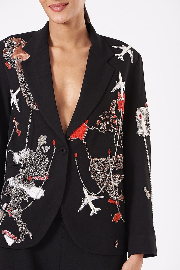 Black Embroidered Blazer Set by Shahin Mannan at Pernia's Pop Up Shop