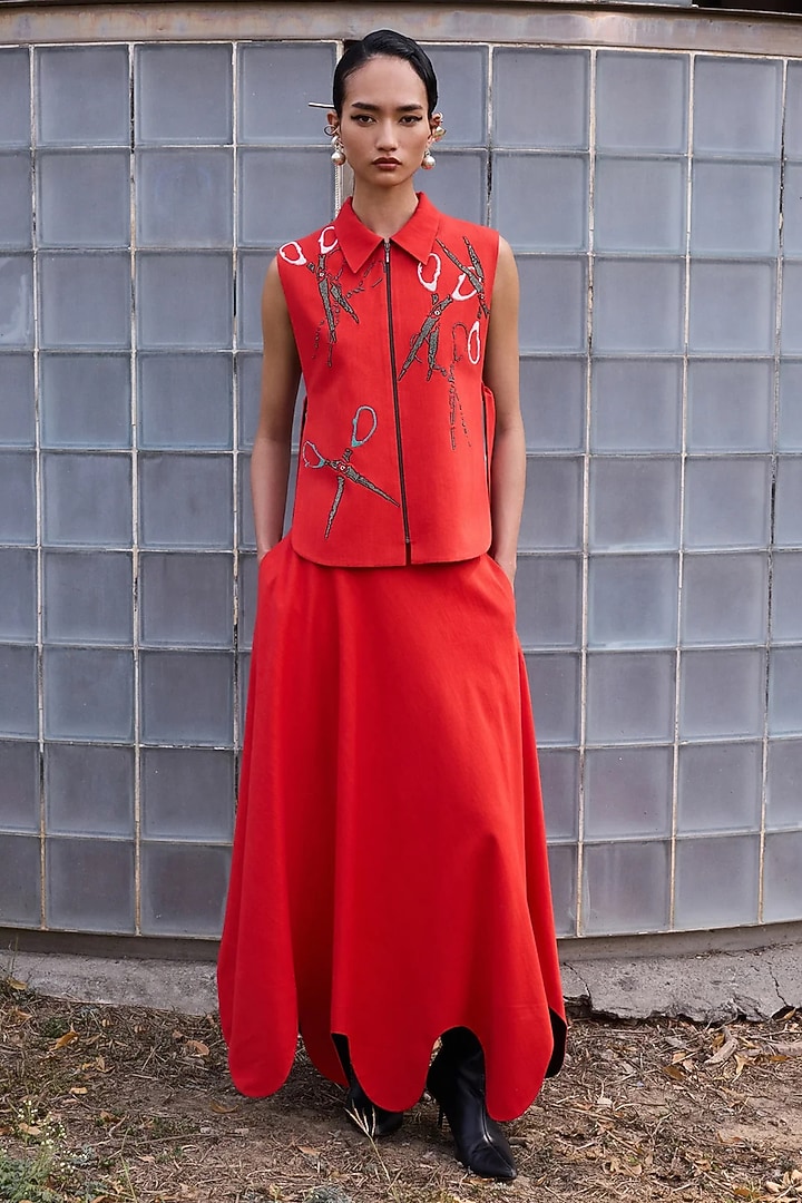 Red Silk Chanderi Hand Embroidered Co-Ord Set by Shahin Mannan at Pernia's Pop Up Shop
