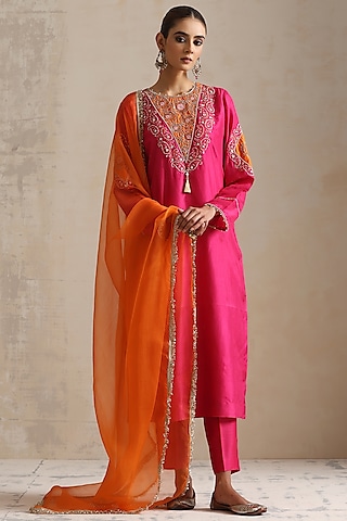 Pink Silk Thread Embroidered Kurta Set by Shikha Mehta