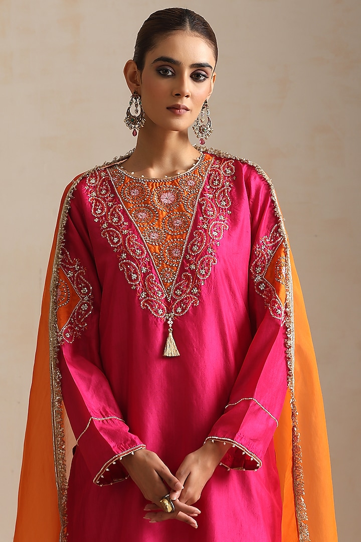 Pink Silk Thread Embroidered Kurta Set by Shikha Mehta at Pernia's Pop Up Shop