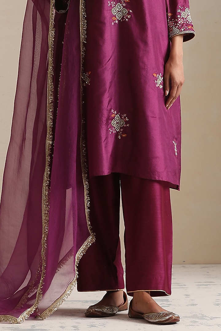 Purple Silk Thread Embroidered A-Line Kurta Set by Shikha Mehta at Pernia's Pop Up Shop