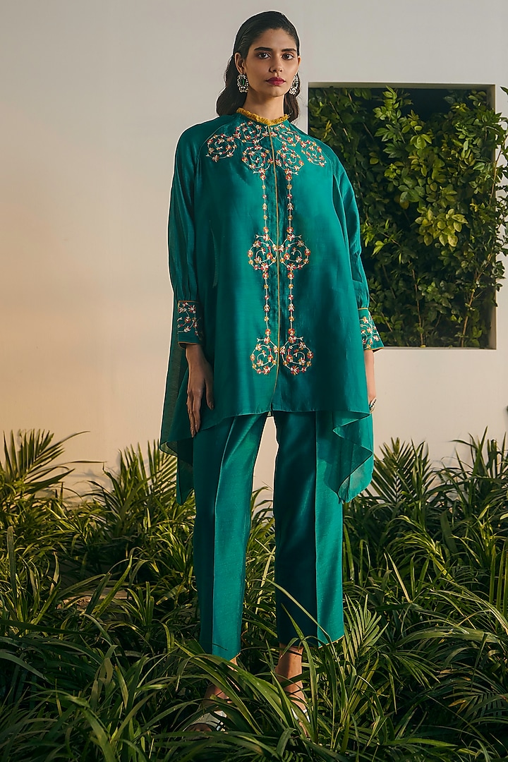 Emerald Silk Chanderi Thread Embroidered Tunic Set by Shikha Mehta