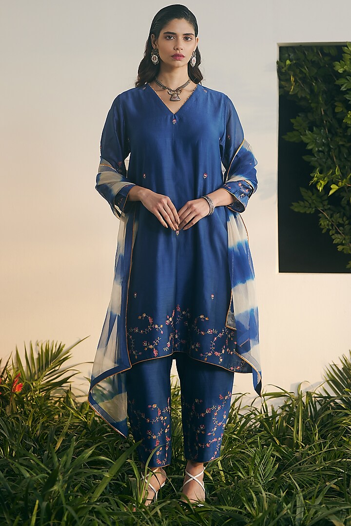 Cobalt Blue Silk Chanderi Embroidered Kurta Set by Shikha Mehta at Pernia's Pop Up Shop