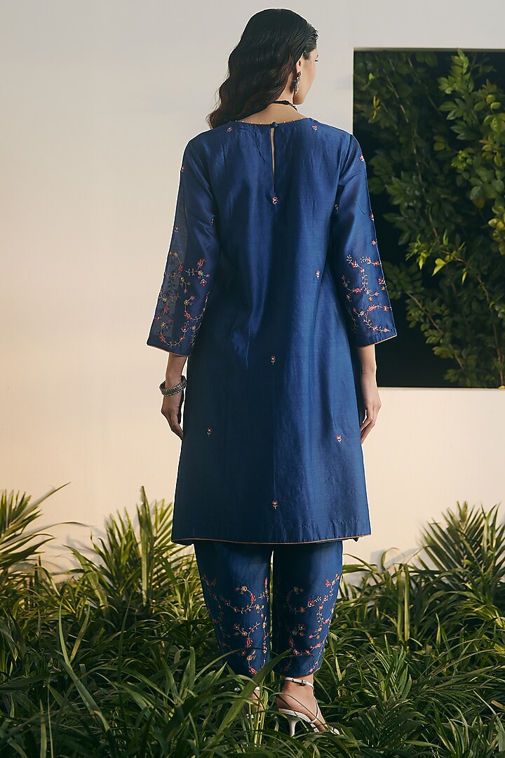 Cobalt Blue Silk Chanderi Embroidered Kurta Set by Shikha Mehta at Pernia's Pop Up Shop