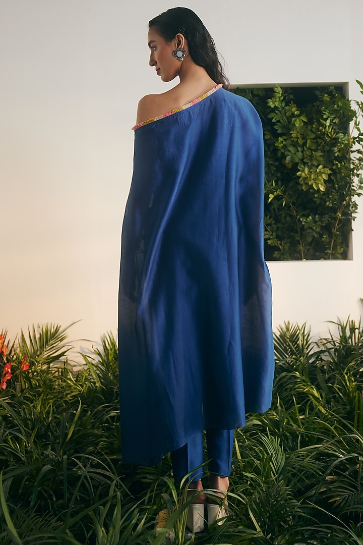 Cobalt Blue Silk Chanderi Embroidered Off-Shoulder Kaftan Set by Shikha Mehta at Pernia's Pop Up Shop