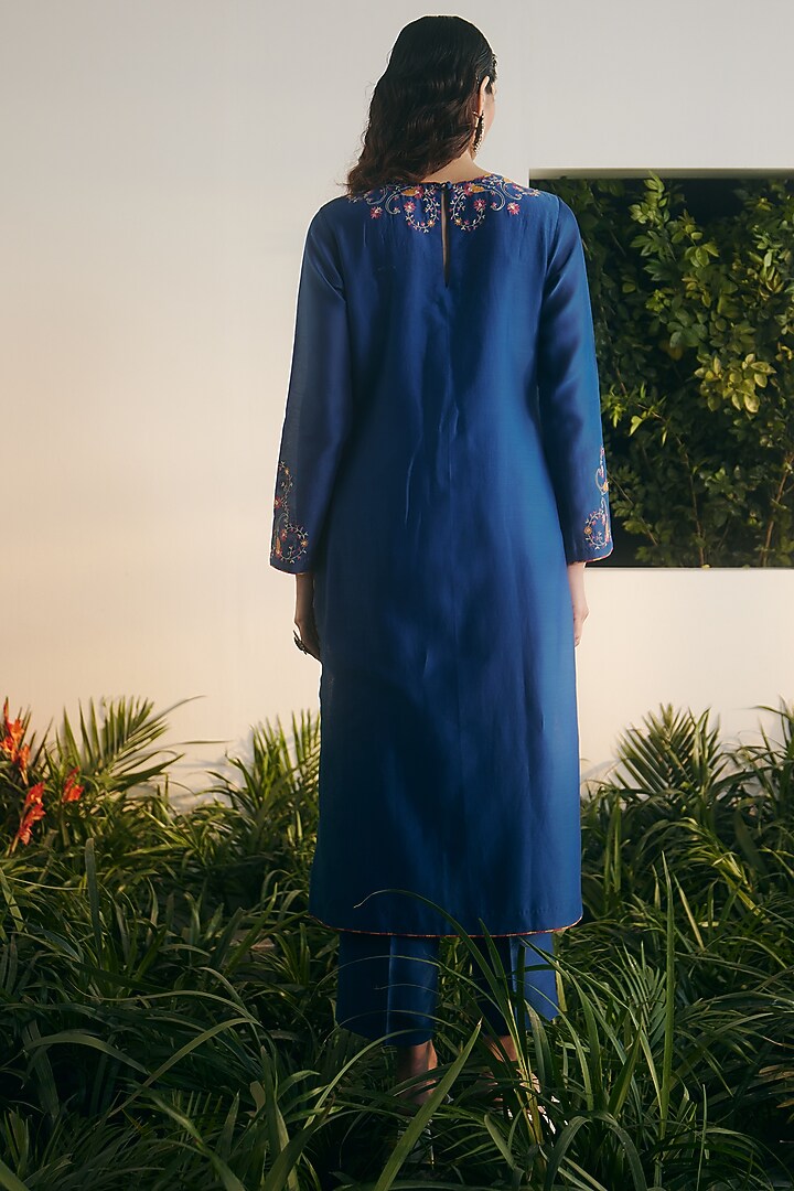 Cobalt Blue Silk Chanderi Embroidered Straight Kurta Set by Shikha Mehta at Pernia's Pop Up Shop