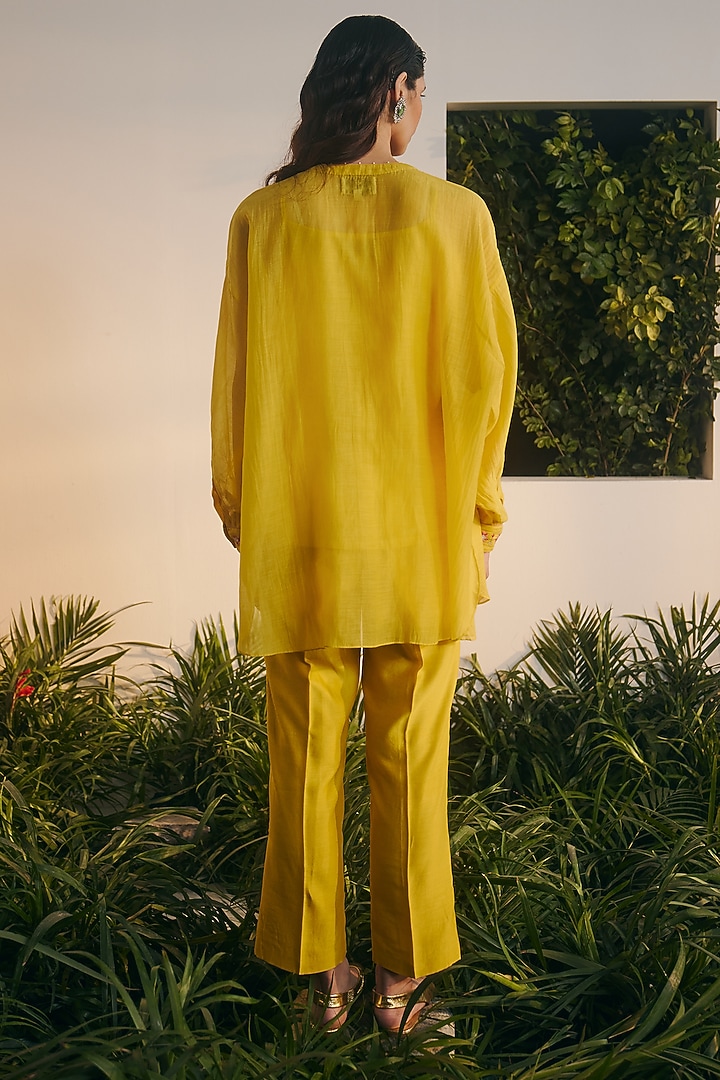 Yellow Silk Chanderi Embroidered Co-Ord Set by Shikha Mehta at Pernia's Pop Up Shop