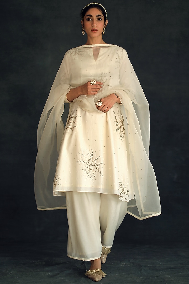 Ivory Gold Beads Embellished Kurta Set by Shikha Mehta at Pernia's Pop Up Shop