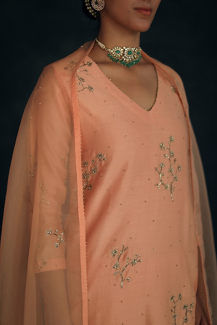 Peach Gold Embroidered Kurta Set by Shikha Mehta at Pernia's Pop Up Shop