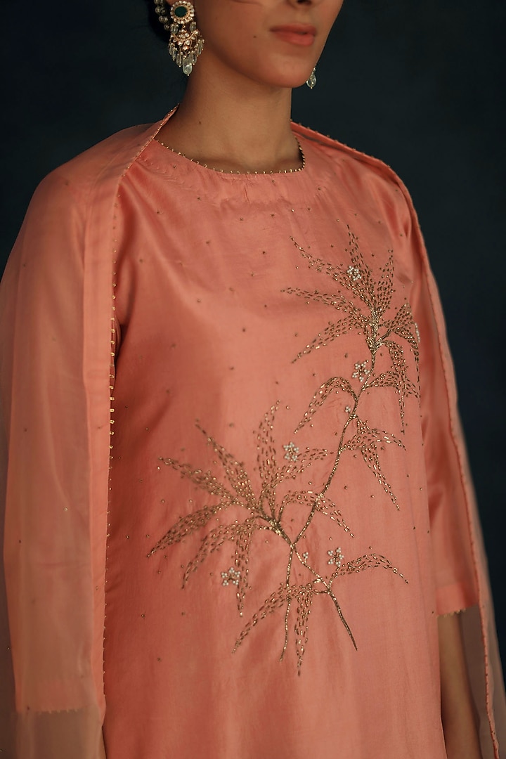 Blush Pink Embellished Kurta Set by Shikha Mehta at Pernia's Pop Up Shop