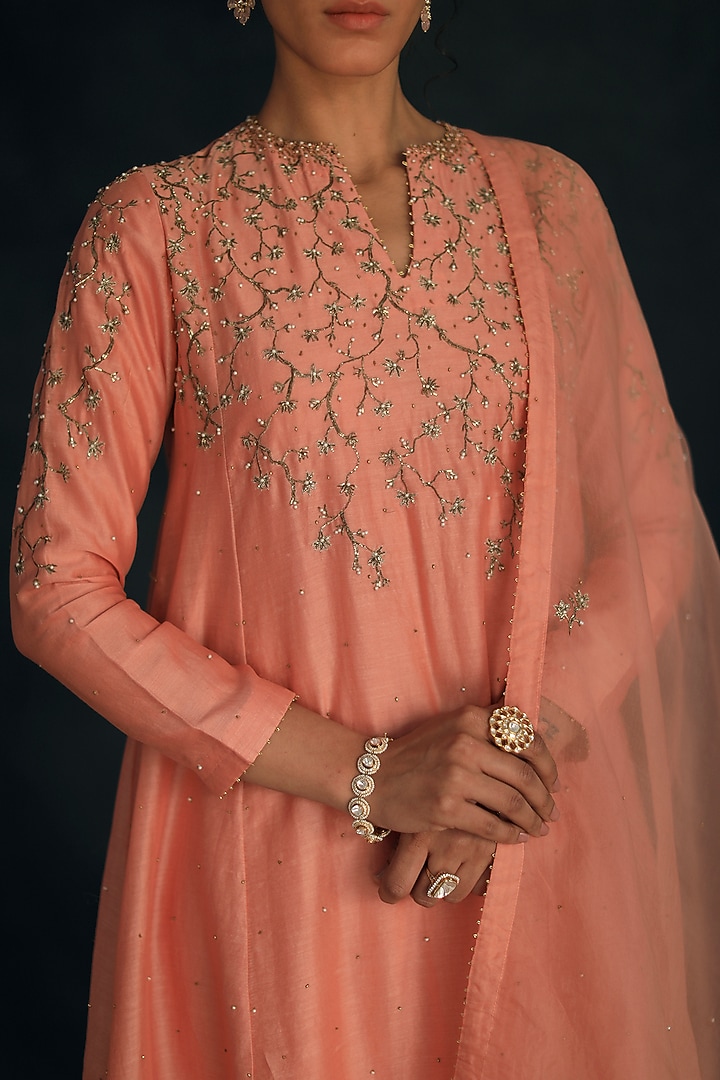 Blush Pink Gold Embellished Kurta Set by Shikha Mehta at Pernia's Pop Up Shop