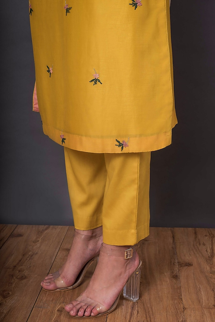 Mustard Yellow Embroidered Kurta Set by Shikha Mehta at Pernia's Pop Up Shop