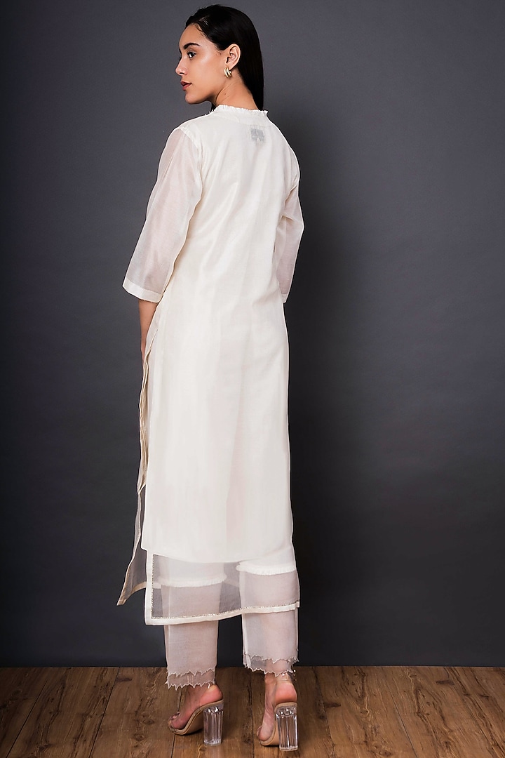 Ivory Embroidered Kurta Set by Shikha Mehta at Pernia's Pop Up Shop