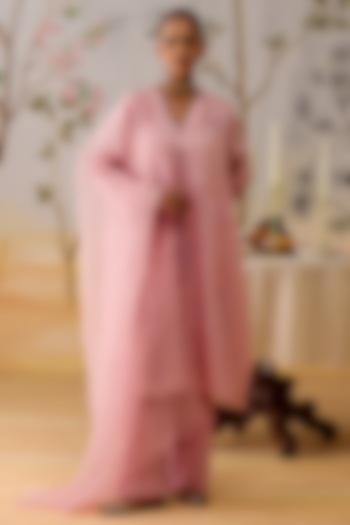 Lilac Silk Thread Hand Embroidered Kurta Set by Shikha Mehta at Pernia's Pop Up Shop