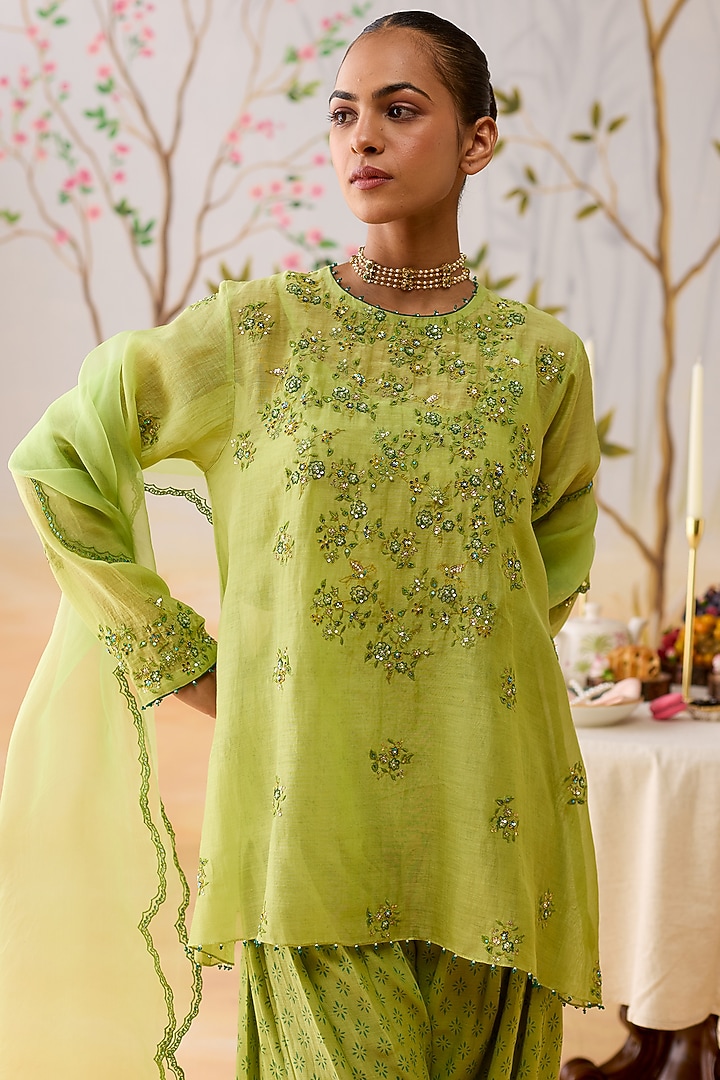 Green Mul Chanderi Hand Embroidered Kurta Set by Shikha Mehta at Pernia's Pop Up Shop