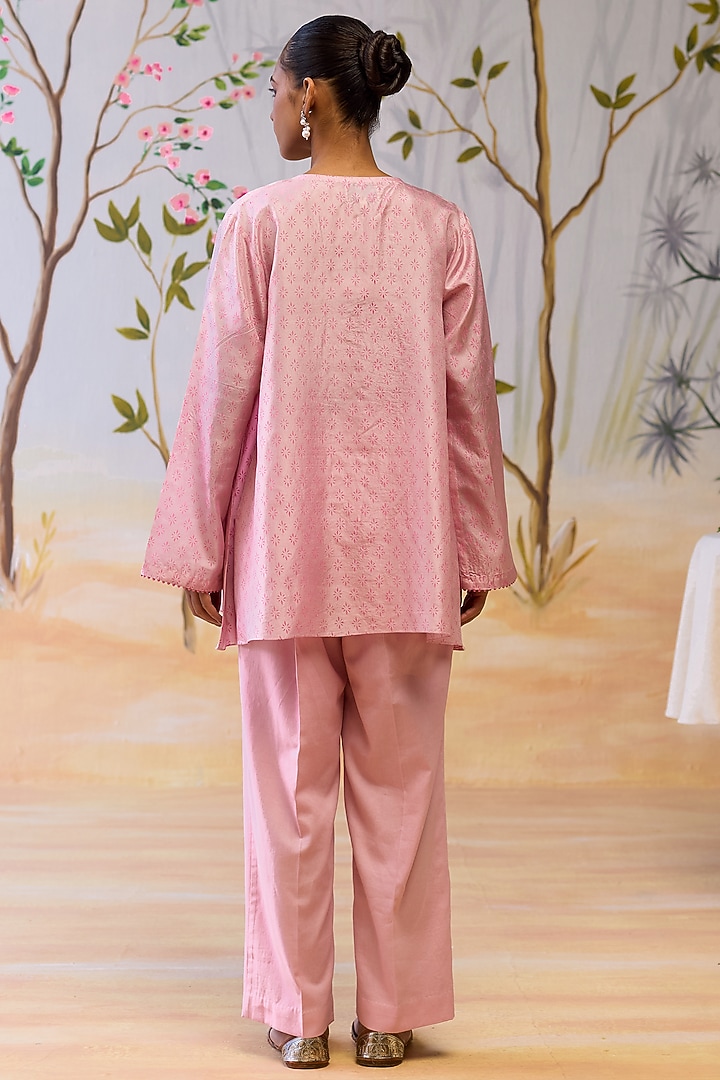 Lilac Silk Printed & Embroidered Kurta Set by Shikha Mehta at Pernia's Pop Up Shop