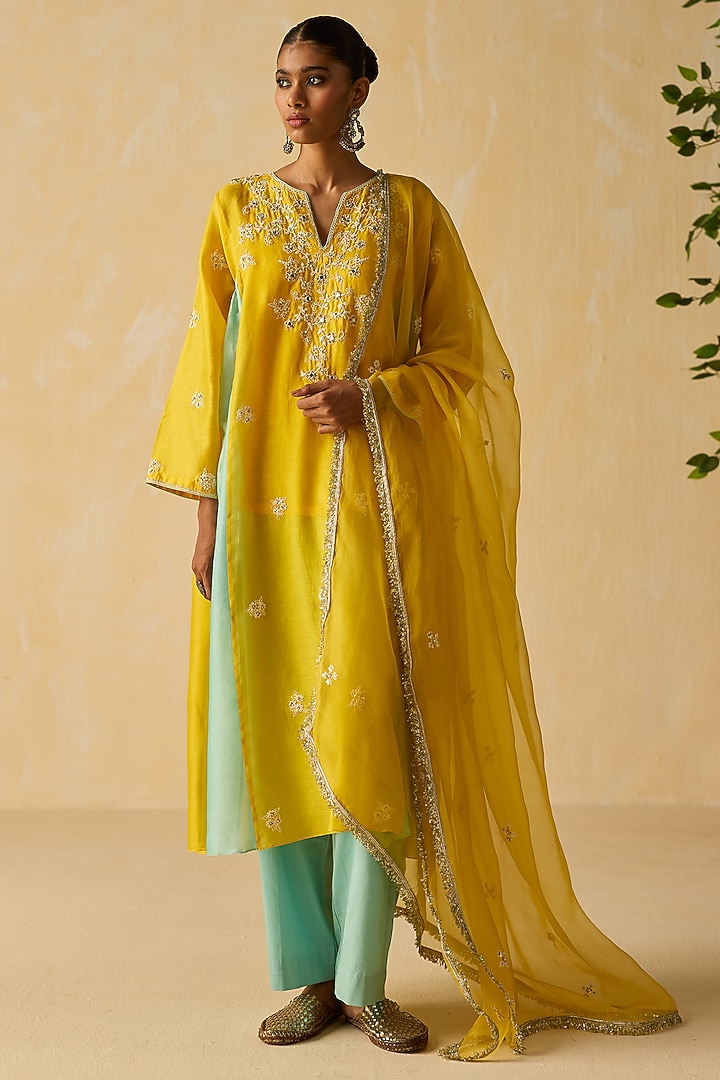 Yellow Silk Chanderi Thread Embroidered Kurta Set by Shikha Mehta at Pernia's Pop Up Shop