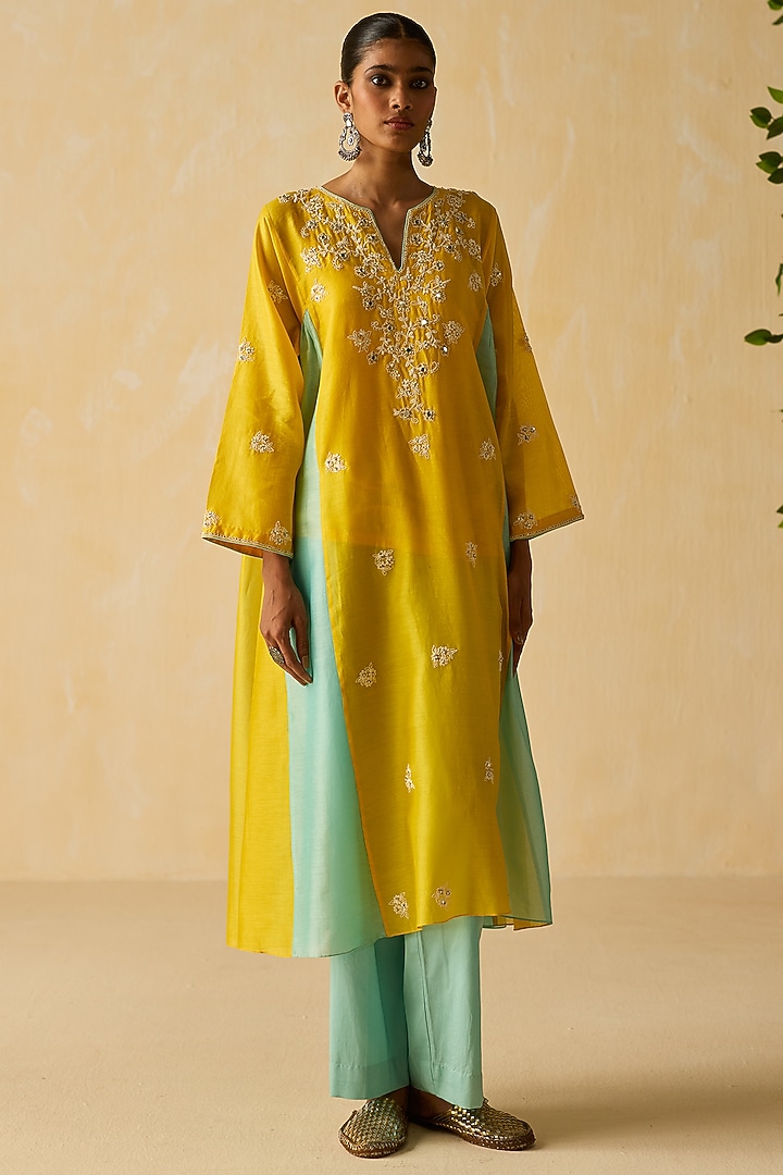 Yellow Silk Chanderi Thread Embroidered Kurta Set by Shikha Mehta at Pernia's Pop Up Shop