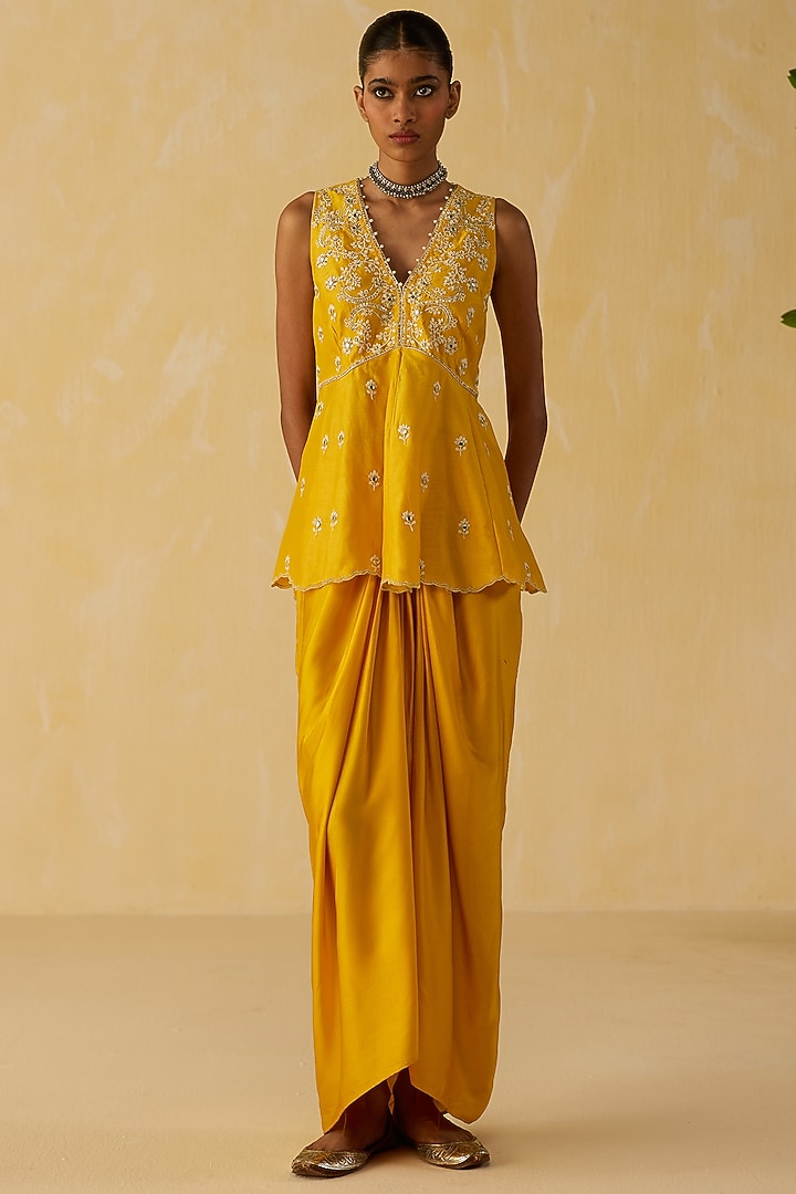 Yellow Silk Chanderi Embroidered Co-Ord Set by Shikha Mehta at Pernia's Pop Up Shop