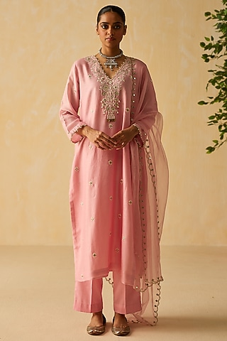 Lilac Silk Chanderi Embroidered Kurta Set by Shikha Mehta