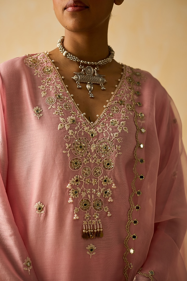 Lilac Silk Chanderi Embroidered Kurta Set by Shikha Mehta at Pernia's Pop Up Shop