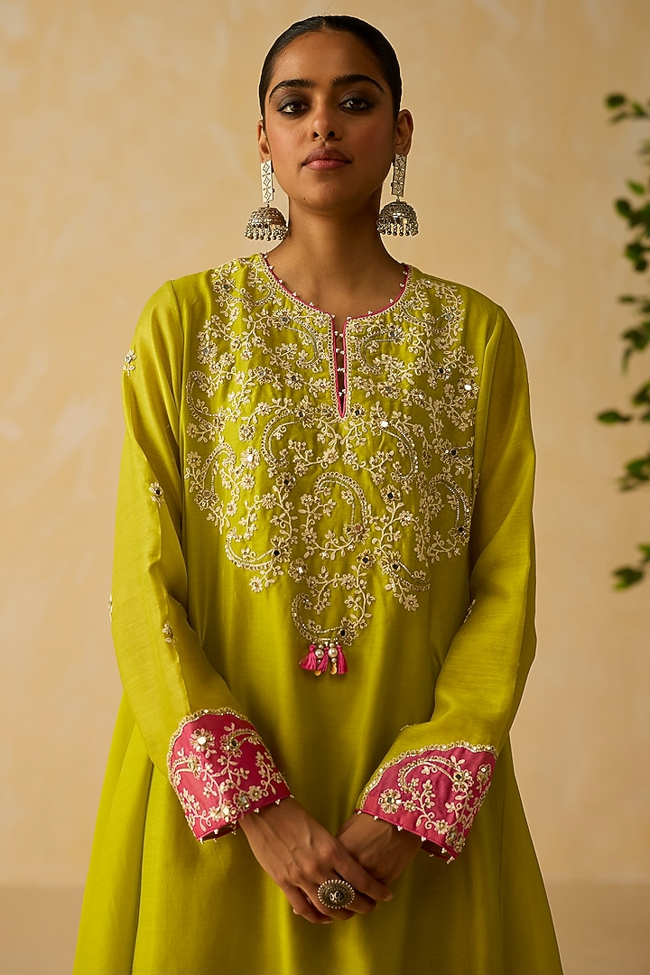 Lime Green Silk Chanderi Thread Embroidered Kurta Set by Shikha Mehta at Pernia's Pop Up Shop