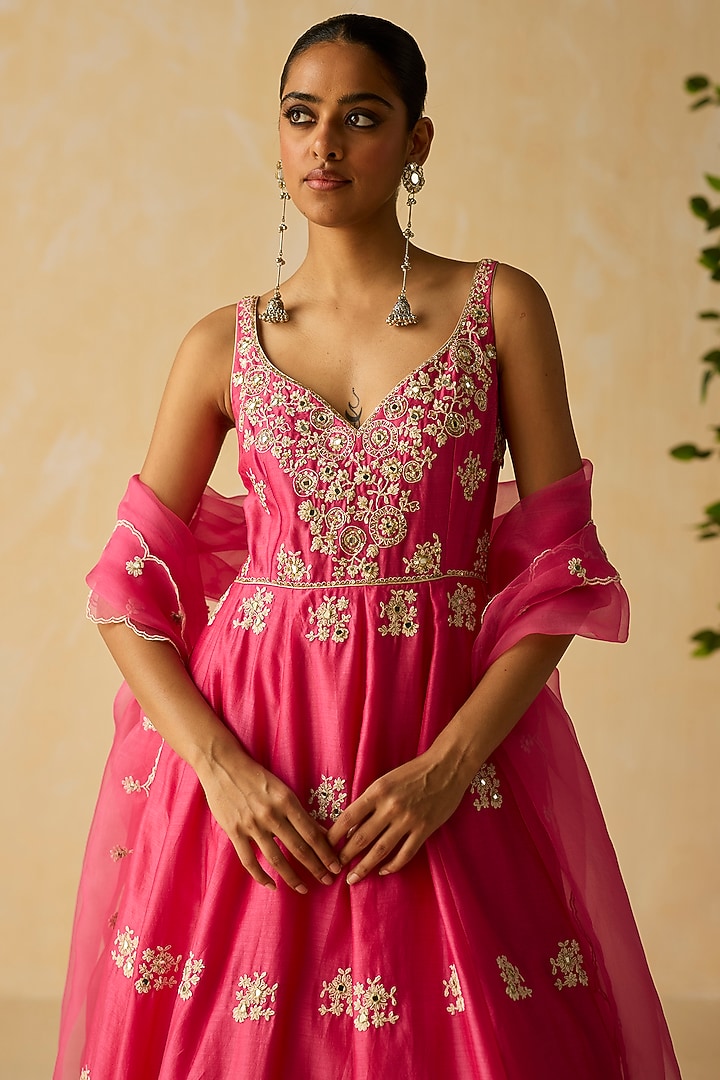 Pink Silk Chanderi Thread Embroidered Wedding Anarkali Set by Shikha Mehta at Pernia's Pop Up Shop